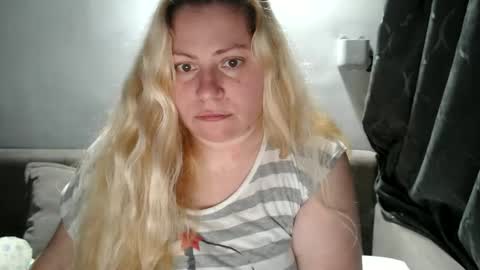 Snapshot of candycream74 chatting on March 3, 5:26 pm Laura online show from March 3, 5:26 pm