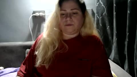 Snapshot of candycream74 chatting on September 21, 7:34 pm Laura online show from September 21, 7:34 pm