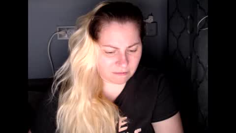 Snapshot of candycream74 chatting on September 9, 2:17 pm Laura online show from September 9, 2:17 pm