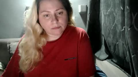 Snapshot of candycream74 chatting on October 19, 7:38 pm Laura online show from October 19, 7:38 pm