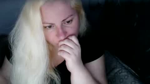 Snapshot of candycream74 chatting on March 9, 11:58 am Laura online show from March 9, 11:58 am