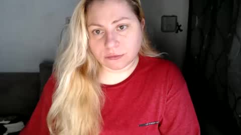 Snapshot of candycream74 chatting on February 26, 2:05 pm Laura online show from February 26, 2:05 pm