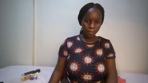 Snapshot of candycurly_ chatting on March 2, 10:23 pm candycurly_ online show from March 2, 10:23 pm