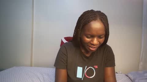 Snapshot of candycurly_ chatting on February 28, 10:17 pm candycurly_ online show from February 28, 10:17 pm