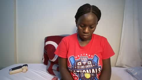 Snapshot of candycurly_ chatting on February 15, 2:04 am candycurly_ online show from February 15, 2:04 am