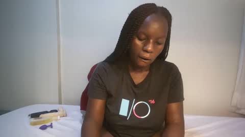 Snapshot of candycurly_ chatting on March 5, 11:49 am candycurly_ online show from March 5, 11:49 am