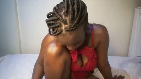 Snapshot of candycurly_ chatting on September 28, 4:19 am candycurly_ online show from September 28, 4:19 am