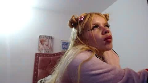 Candy Kane online show from August 4, 3:01 am