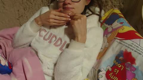Snapshot of candylady13 chatting on January 30, 6:54 pm say meow and send tips online show from January 30, 6:54 pm