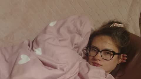 say meow and send tip  online show from October 22, 9:42 pm