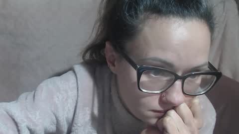 say meow and send tip  online show from February 7, 4:00 pm