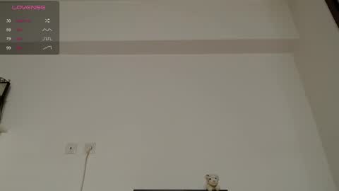 Snapshot of candyliciousss chatting on October 24, 3:30 pm candyliciousss online show from October 24, 3:30 pm