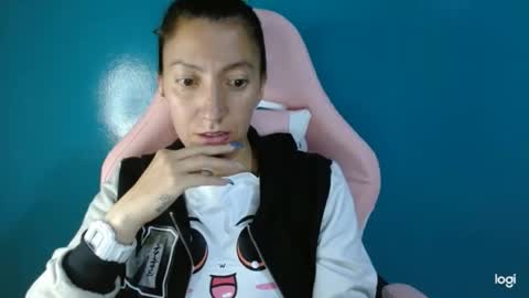 candymilfff online show from January 15, 2:28 am