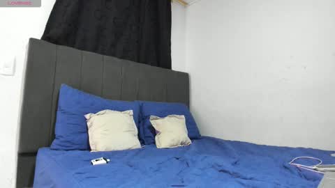 CANDY WOMAN online show from March 20, 11:53 pm