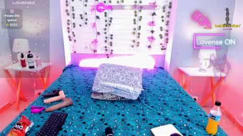  Dulce Maria  online show from December 20, 8:34 pm