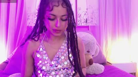 cane  online show from May 28, 1:53 pm