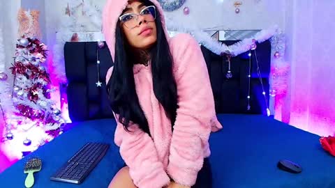 Snapshot of canela_osadaa_ chatting on January 9, 11:58 am Aura online show from January 9, 11:58 am
