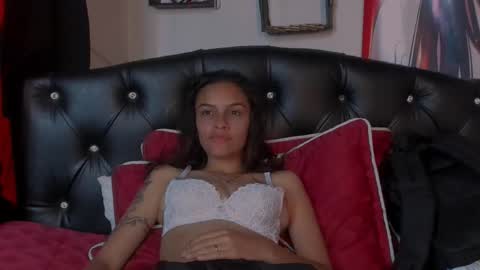 canela online show from September 12, 11:23 pm