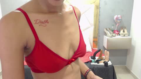 Canela online show from January 8, 3:17 pm