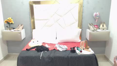 Canela online show from January 11, 2:04 pm