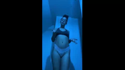 Snapshot of cannakams chatting on February 11, 8:20 pm online show from February 11, 8:20 pm