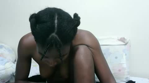 capril_sexy online show from April 2, 9:23 pm