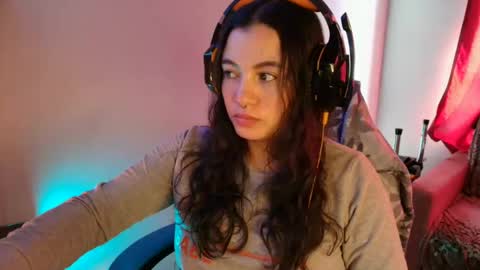 cara890713 online show from February 18, 12:49 pm