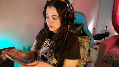cara890713 online show from February 21, 12:39 pm