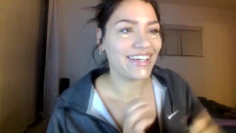 caramelmami26 online show from January 8, 2:35 am