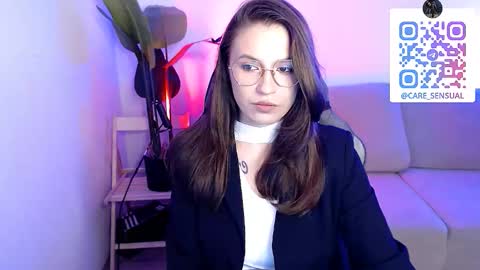 Mary online show from September 30, 5:18 pm