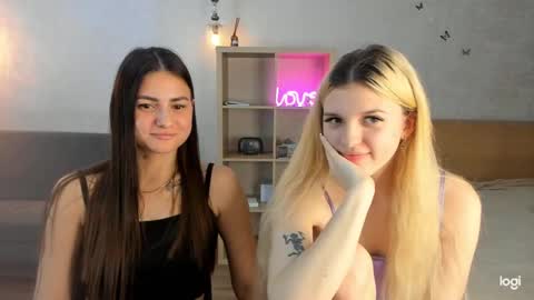 caressyourself online show from December 29, 6:16 pm