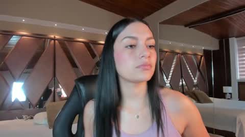 Snapshot of carina_rossi chatting on October 10, 12:54 pm Carina online show from October 10, 12:54 pm