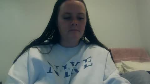 carinabro10 online show from October 8, 10:19 am