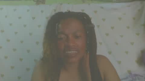 Snapshot of carinesexy69 chatting on September 26, 10:02 am carinesexy69 online show from September 26, 10:02 am