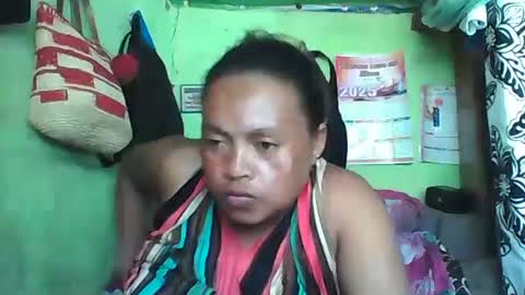 Snapshot of carinesexy69 chatting on January 28, 10:34 am carinesexy69 online show from January 28, 10:34 am