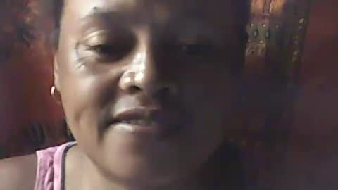 Snapshot of carinesexy69 chatting on February 13, 9:30 am carinesexy69 online show from February 13, 9:30 am