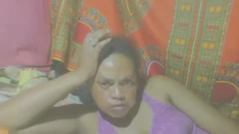 Snapshot of carinesexy69 chatting on February 13, 7:31 pm carinesexy69 online show from February 13, 7:31 pm