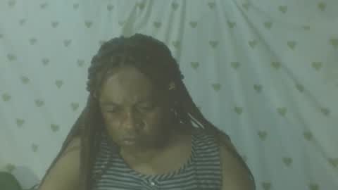 Snapshot of carinesexy69 chatting on September 24, 12:37 pm carinesexy69 online show from September 24, 12:37 pm