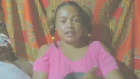 Snapshot of carinesexy69 chatting on January 11, 11:02 pm carinesexy69 online show from January 11, 11:02 pm