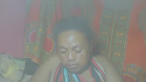 Snapshot of carinesexy69 chatting on February 14, 7:33 pm carinesexy69 online show from February 14, 7:33 pm