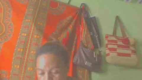 Snapshot of carinesexy69 chatting on March 4, 11:40 am carinesexy69 online show from March 4, 11:40 am