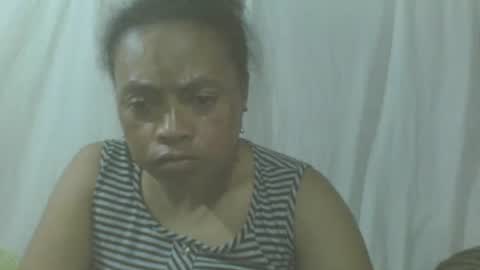 Snapshot of carinesexy69 chatting on October 3, 12:10 pm carinesexy69 online show from October 3, 12:10 pm