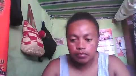Snapshot of carinesexy69 chatting on January 23, 8:57 am carinesexy69 online show from January 23, 8:57 am