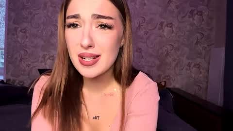 carisadelon online show from April 10, 3:51 pm