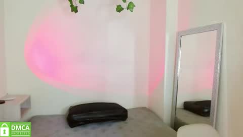 Snapshot of carla_beer chatting on September 29, 12:43 pm Carla online show from September 29, 12:43 pm