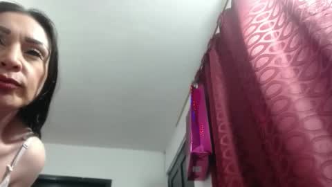 Snapshot of carla_perverted chatting on October 31, 3:49 pm carla online show from October 31, 3:49 pm