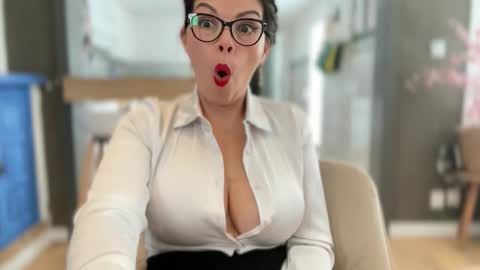 Carla Connor online show from October 8, 10:30 am