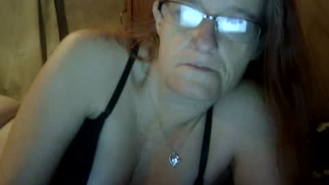 carleeswoman08 online show from December 2, 1:02 pm