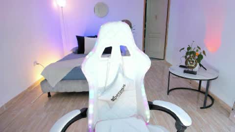 Alejandra online show from May 5, 1:52 am