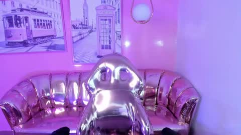 Snapshot of carlie_mayer chatting on January 3, 3:16 am CARLYE online show from January 3, 3:16 am